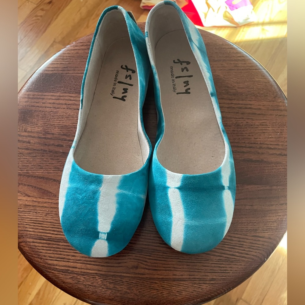 FSNY Turquise Tie Dye “Sloop” flats Size 8.5